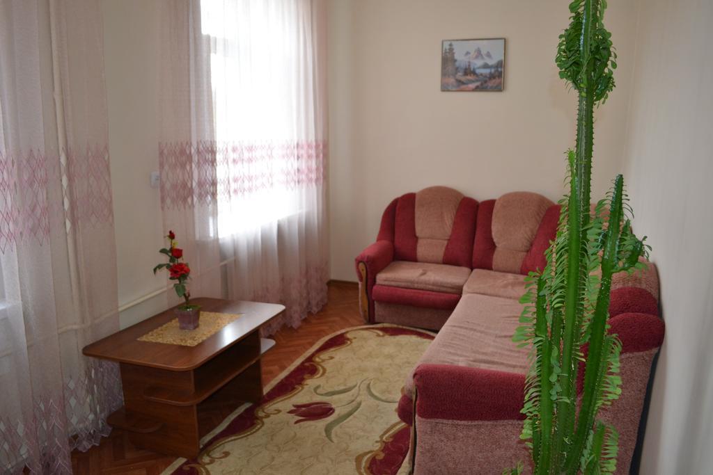 Hotel Ural Orsk Δωμάτιο φωτογραφία