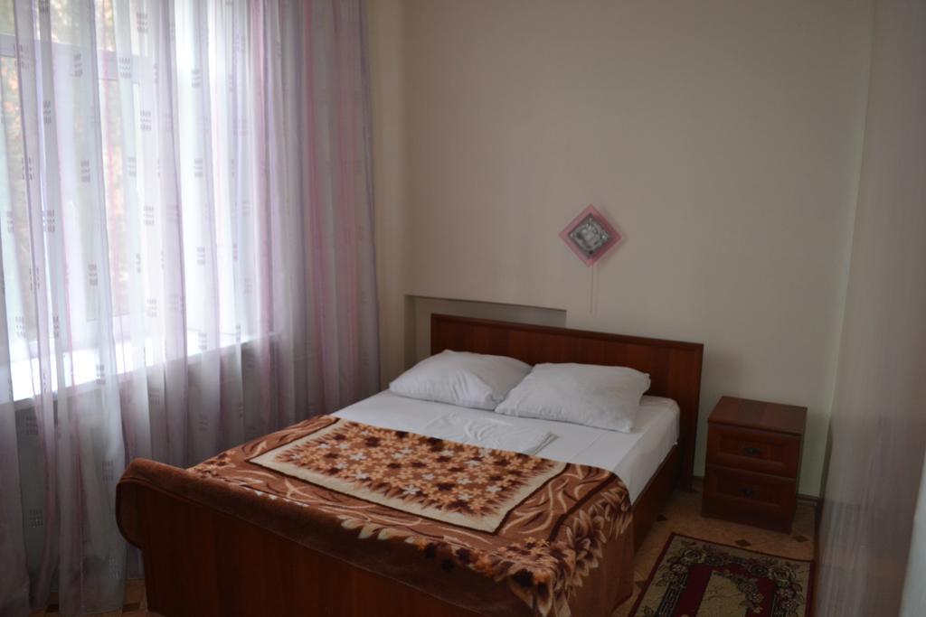 Hotel Ural Orsk Δωμάτιο φωτογραφία