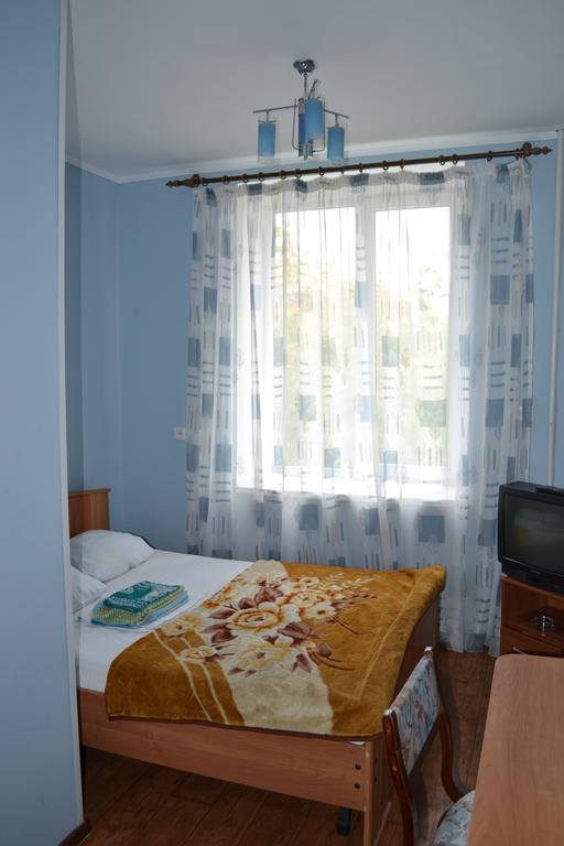 Hotel Ural Orsk Δωμάτιο φωτογραφία