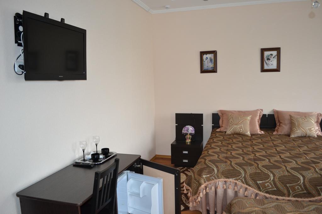 Hotel Ural Orsk Δωμάτιο φωτογραφία